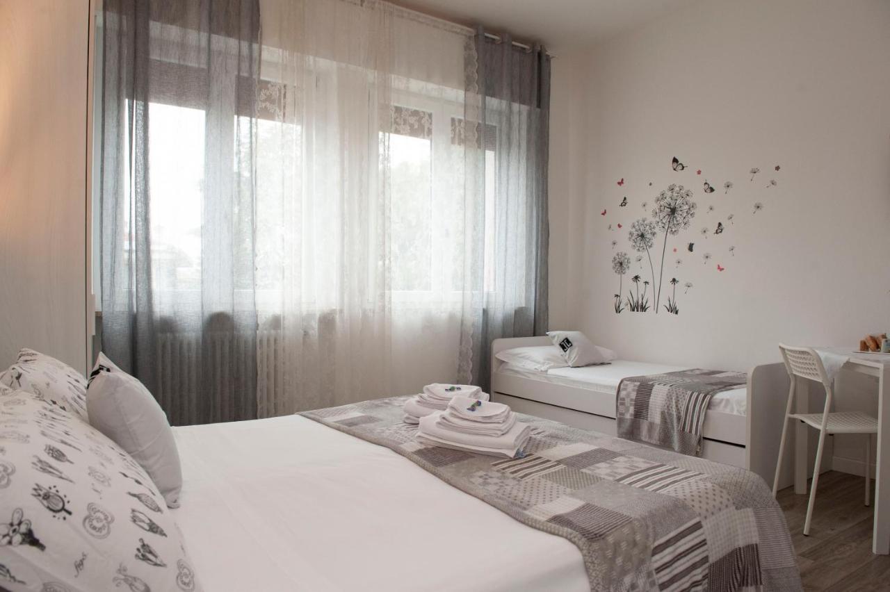 Bed Da Anna Hotel Пескиера дел Гарда Екстериор снимка