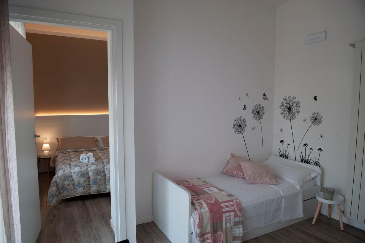 Bed Da Anna Hotel Пескиера дел Гарда Екстериор снимка